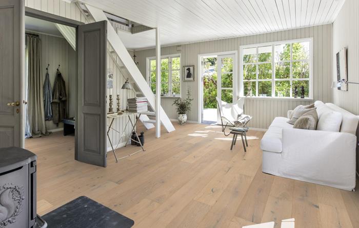 Oak Mistral